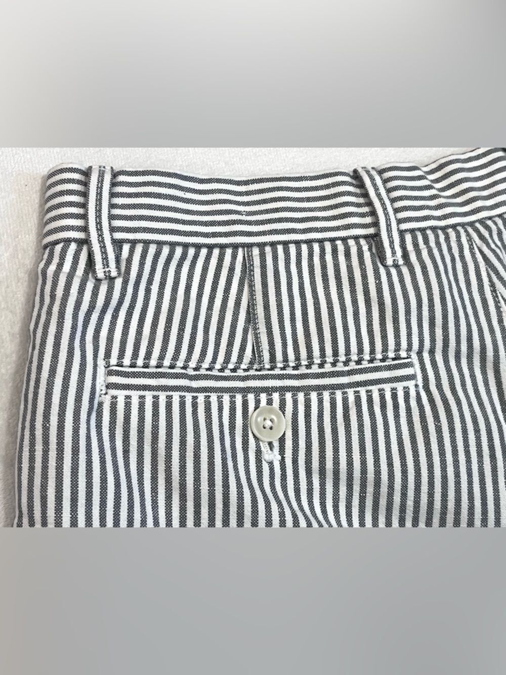 GAP Women’s Men’s Unisex Gray & White Striped 8” Cotton Shorts Size 30 w Pockets - Picture 15 of 16